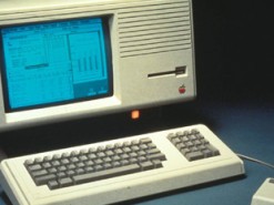 Как выглядела первая реклама Apple (Фото)