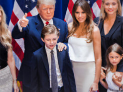 NYT: за останній місяць сім’я Трампа заробила близько $2 млрд