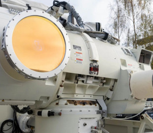 Британія витратить £20 мільйонів на розробку лазерної зброї для знищення дронів
