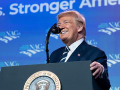 Ученые назвали Трампа главным источником дезинформации о коронавирусе