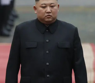 Глушать зв'язок та шукають дрони: у КНДР посилили охорону Кім Чен Ина