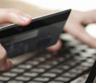 Чоловік хотів придбати ноутбук, але втратив понад 29 тисяч гривень