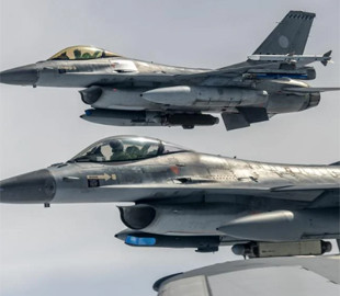 Україна запускає з F-16 та NASAMS ракети AIM-9X: скільки коштує один пуск