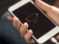 Фахівці розповіли, чи можна насправді користуватись смартфоном під час зарядки