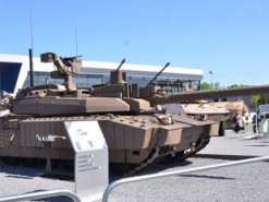 Французькі розробники представили модернізований бойовий танк Leclerc XLR