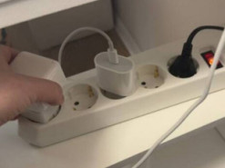 Які пристрої не можна відключати від розетки