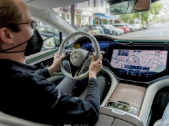 Генеральний прокурор Каліфорнії розслідує Tesla щодо безпеки автопілота