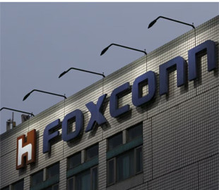 Foxconn масово набирає працівників перед запуском iPhone 18