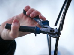 На лаві підсудних опинились три чоловіка, які викрали кабель телефонного зв’язку ПАТ «Укртелеком»