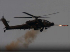 Американські розробники впеше успішно запустили бойовий дрон класу ALE з ударного гелікоптера AH-64E Apache