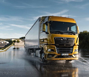 У США визначать правила безпеки для автономних вантажівок