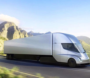 Стало відомо, який товар возитимуть перші серійні вантажівки Tesla
