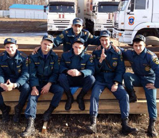 Фото в Крыму выдало в российском спасателе "зеленого человечка" Путина – InformNapalm