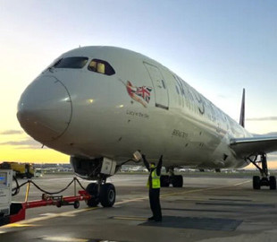 Вперше літак здійснить трансатлантичний політ на екологічно чистому паливі: чим його заправили