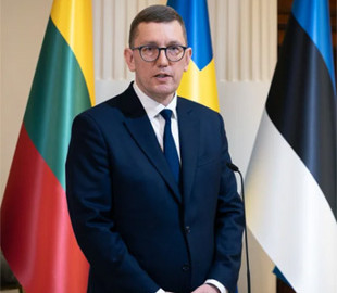 Естонія закуповує радари та системи ППО, щоб протидіяти безпілотникам, які залітають на її територію — Bloomberg