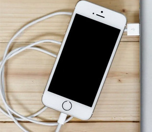 Скільки разів на день заряджати смартфон: ці помилки можуть допускати всі
