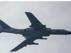 Китай розмістив найсучасніші бомбардувальники на спірному острові: що це означає