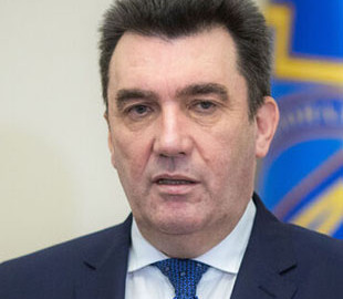 Данілов очікує, що інші власники ЗМІ візьмуть приклад з Ахметова
