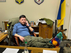 «Пропонували продати «за дорого»: Кім розповів про долю своїх знаменитих кольорових шкарпеток