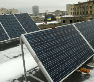 Взимку сонячні панелі працюють гірше: і причина не в холоді