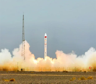 Іран використовував китайський супутник-шпигун для нанесення ударів по базах США — FT