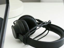 6 причин, чому дротові навушники кращі за бездротові