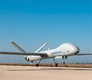 Розкриті технічні характеристики ізраїльського бойового дрона Hermes 900