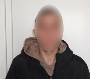 В Україні судитимуть зловмисника, який отримав доступ до мобільного телефона пенсіонера та заволодів його грошима