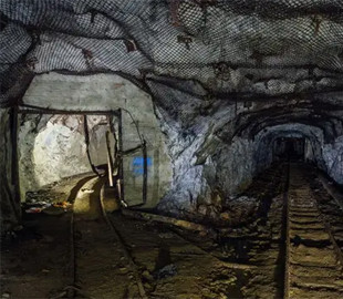 Росія хоче викупити уранові активи Франції, розташовані в Нігері