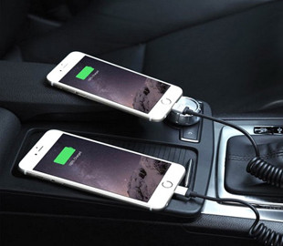 Експерти розповіли, чому не варто заряджати смартфон в автомобілі