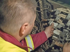 У столиці підготовка до зими триває навіть у святкові дні