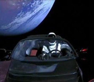 Родстер Tesla разлагается в космосе