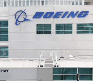 Страйк у Boeing: компанія відправить десятки тисяч людей у тимчасові відпустки