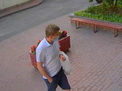 Київський стоматолог дурив пацієнтів, крав гроші із банківської картки та хотів вбити двох жінок