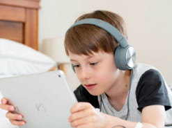 Польща стала ще однією країною, де хочуть заборонити соцмережі для дітей