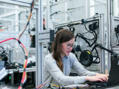 Китай не допоможе Росії з напівпровідниками, бо сам не справляється з попитом