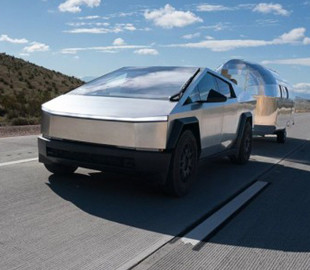 Tesla Cybertruck програв Model X у буксируванні важких причепів