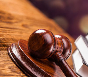 Небезпечний TikTok-тренд у школі: суд оштрафував опікуна школярки на Прикарпатті