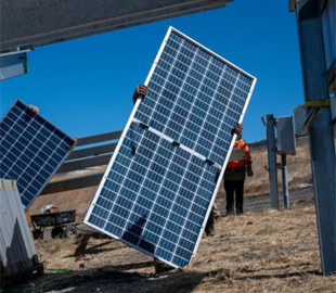 Білий дім блокує проєкти розвитку сонячної і вітрової енергетики