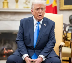 Трамп запевнив у невтручанні в боротьбу Netflix і Paramount за Warner Bros. Discovery