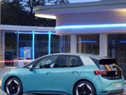 В Европе снизился рынок автопродаж, но электрокары показывают рост: какие модели покупают