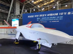 Розробники з Південної Кореї представили стелс-дрон LOWUS, що працюватиме з винищувачем KF-21 Boramae