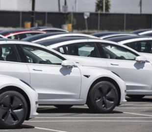 ДТП за участю Tesla: чи є майбутнє у безпілотних авто?