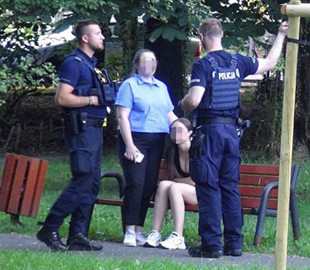 У Варшаві українок у парку побила група підлітків: що відомо про напад