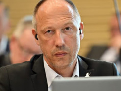 Німецька партія AfD намагається вивідати маршрути постачання зброї Україні для Кремля – Politico