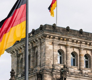 Уряд Німеччини прокоментував блокування редакції російського каналу RT