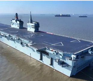 Стали відомі технічні характеристики секретного китайського десантного корабля Sichuan