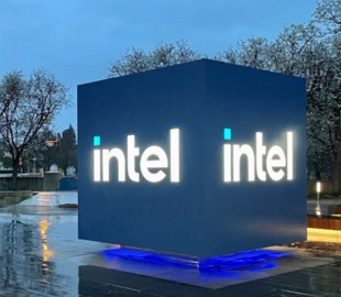 Акції Intel обвалилися на 22% через слабкі прогнози та кризу на ринку ПК