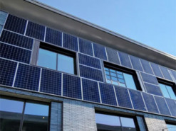 Енергія з нізвідки: сонячні панелі на вікнах захоплюють міста