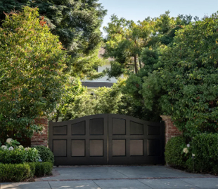 У Паль-Альто закрили незаконну школу Цукербергів, що працювала прямо в їхньому маєтку